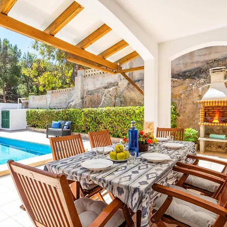 Villa Mariposas By *